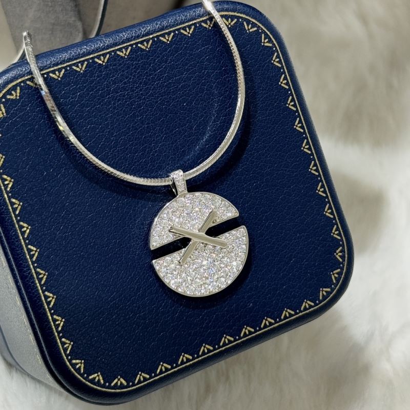 CHAUMET